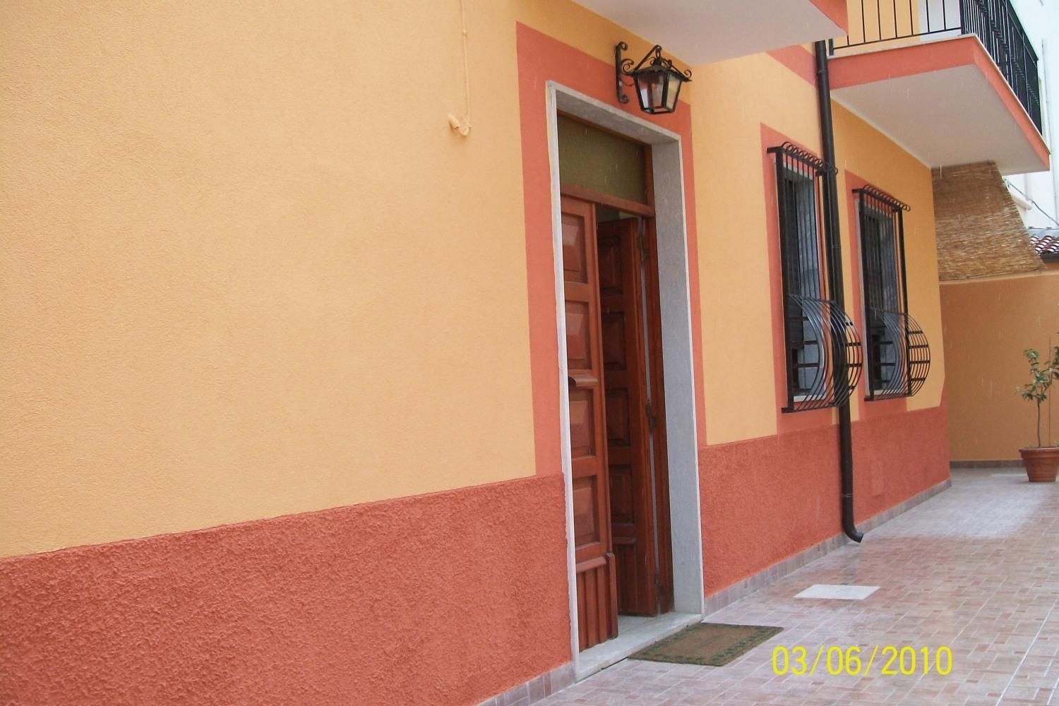 B&B Mediterraneo Торре-Мелисса Экстерьер фото